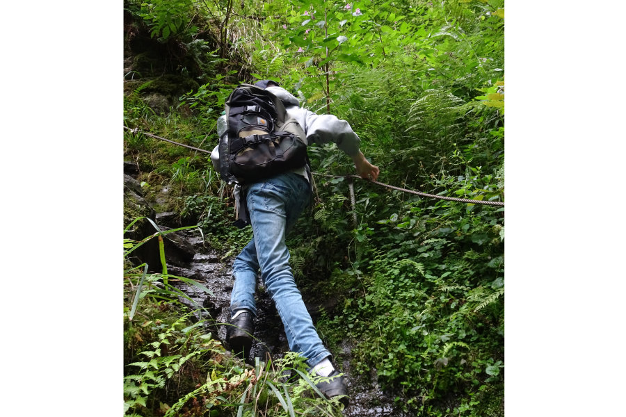 2024-soma-jugendwoche-rueckblick-900x600-lowres-web Jugendlicher beim Wandern